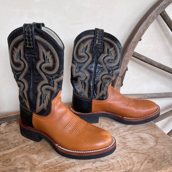 ARIAT COWBOY BOOTS Black Brown Embroidered Leather Mens Boys 5.5B NEW Retail$240 - Picture 11 of 14